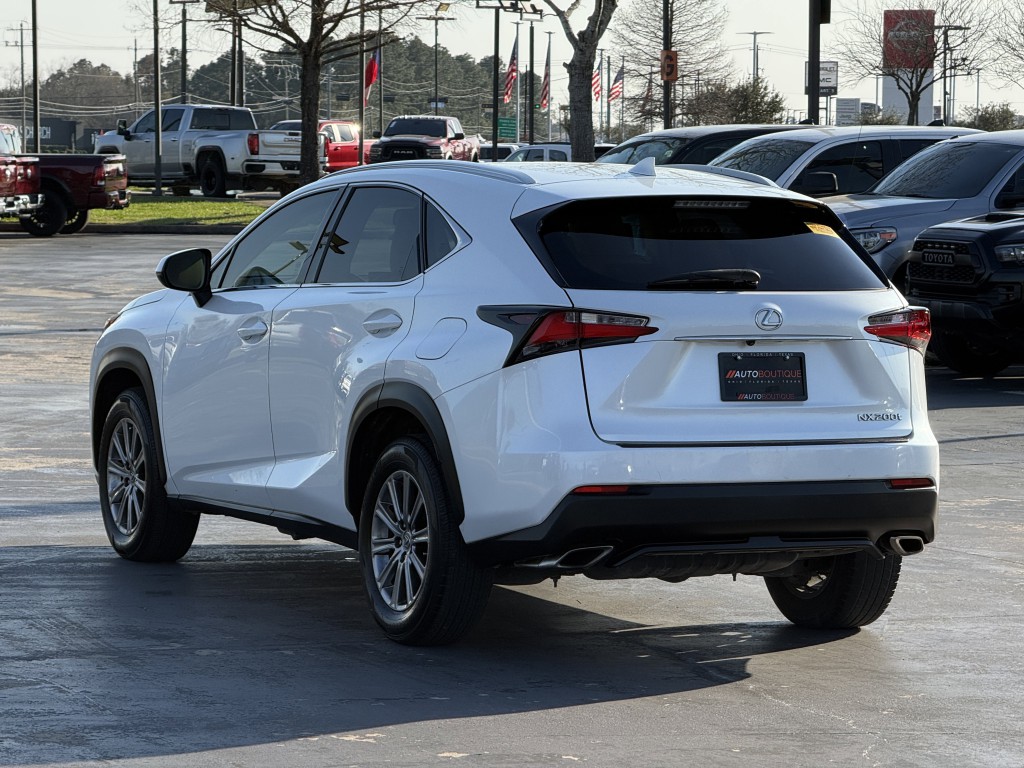 2016 Lexus NX 200t Image 10