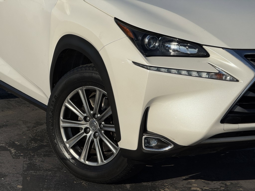 2016 Lexus NX 200t Image 11