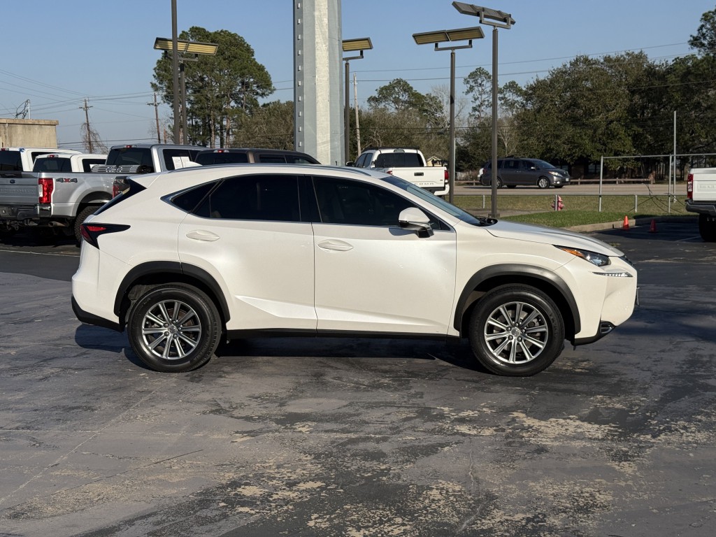 2016 Lexus NX 200t Image 12