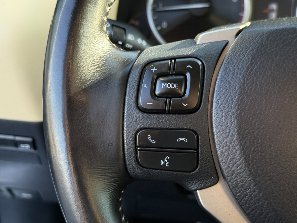 2016 Lexus NX 200t Image 17