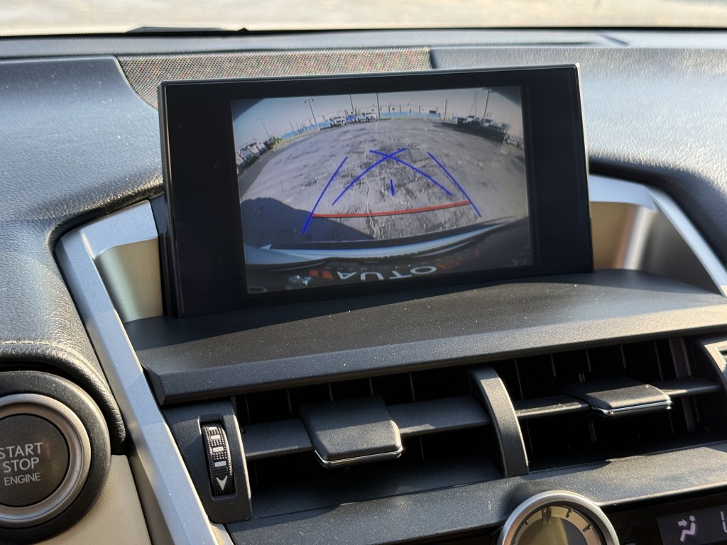 2016 Lexus NX 200t Image 21