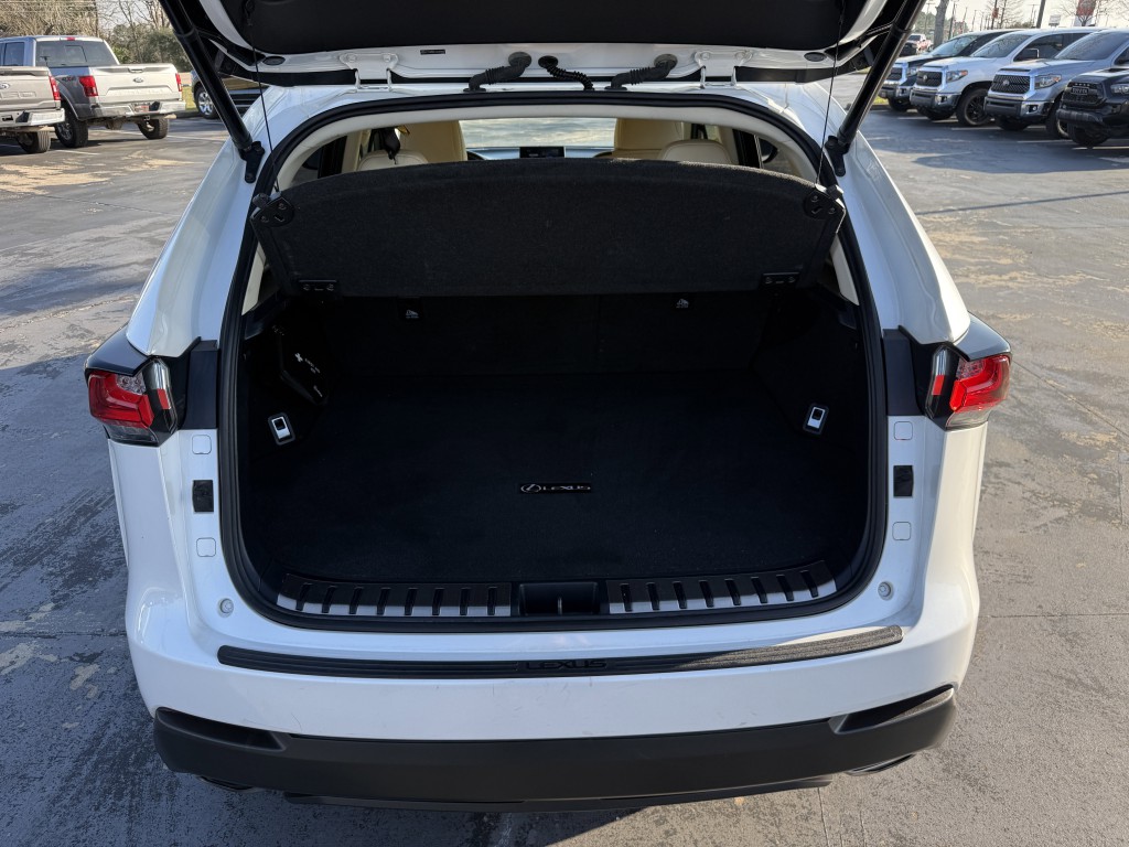 2016 Lexus NX 200t Image 31