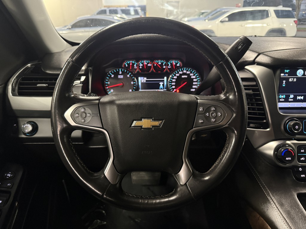 2020 Chevrolet Suburban Image 15