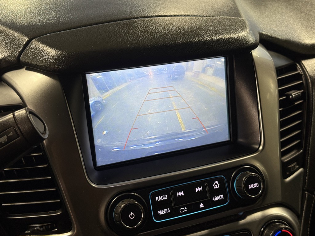 2020 Chevrolet Suburban Image 18