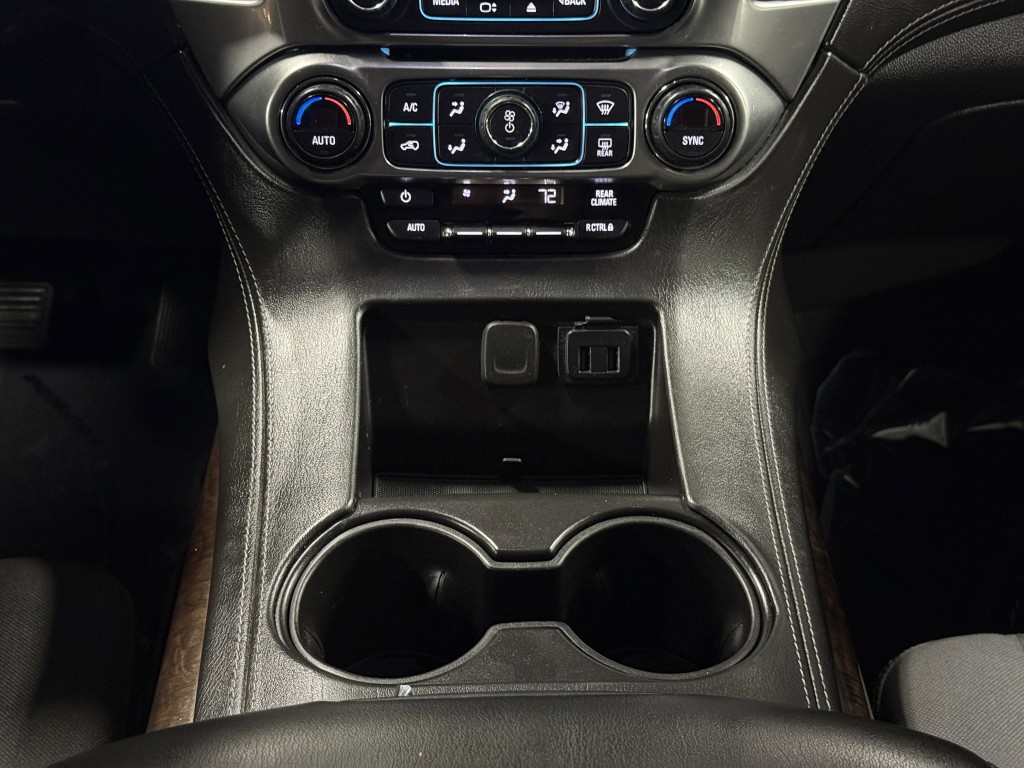 2020 Chevrolet Suburban Image 19