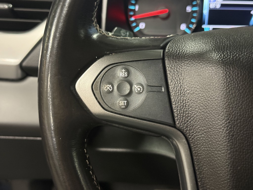 2020 Chevrolet Suburban Image 21