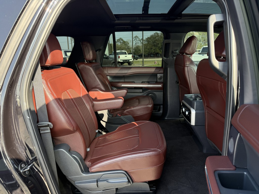 2023 Ford Expedition Image 35