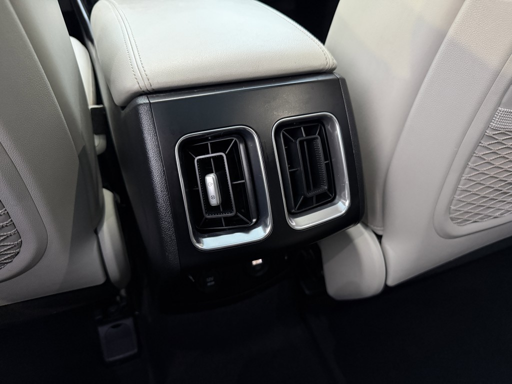 2021 Kia Sorento Image 36