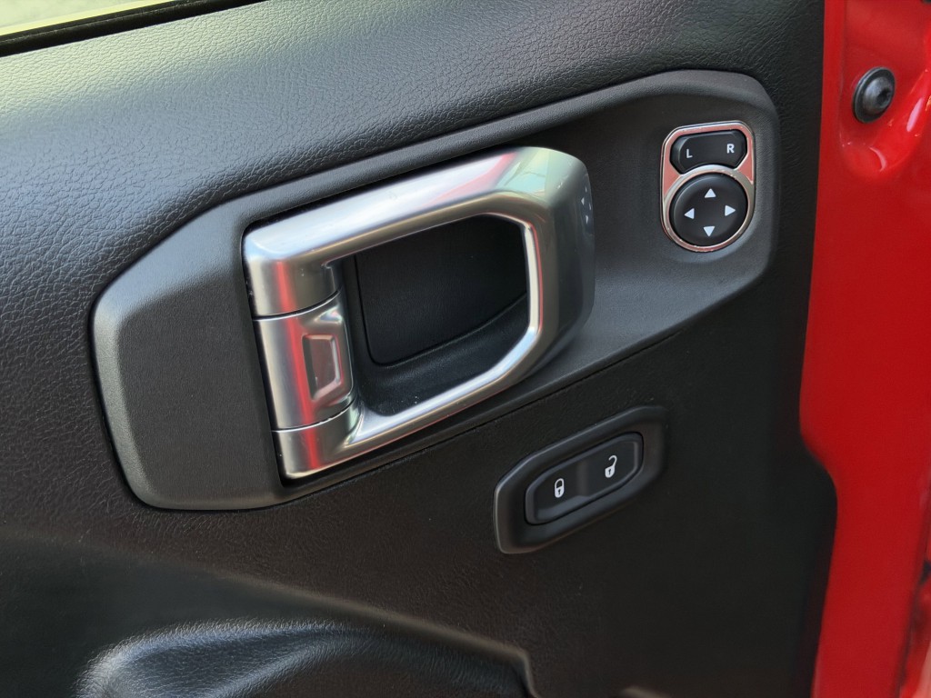 2021 Jeep Wrangler Image 24