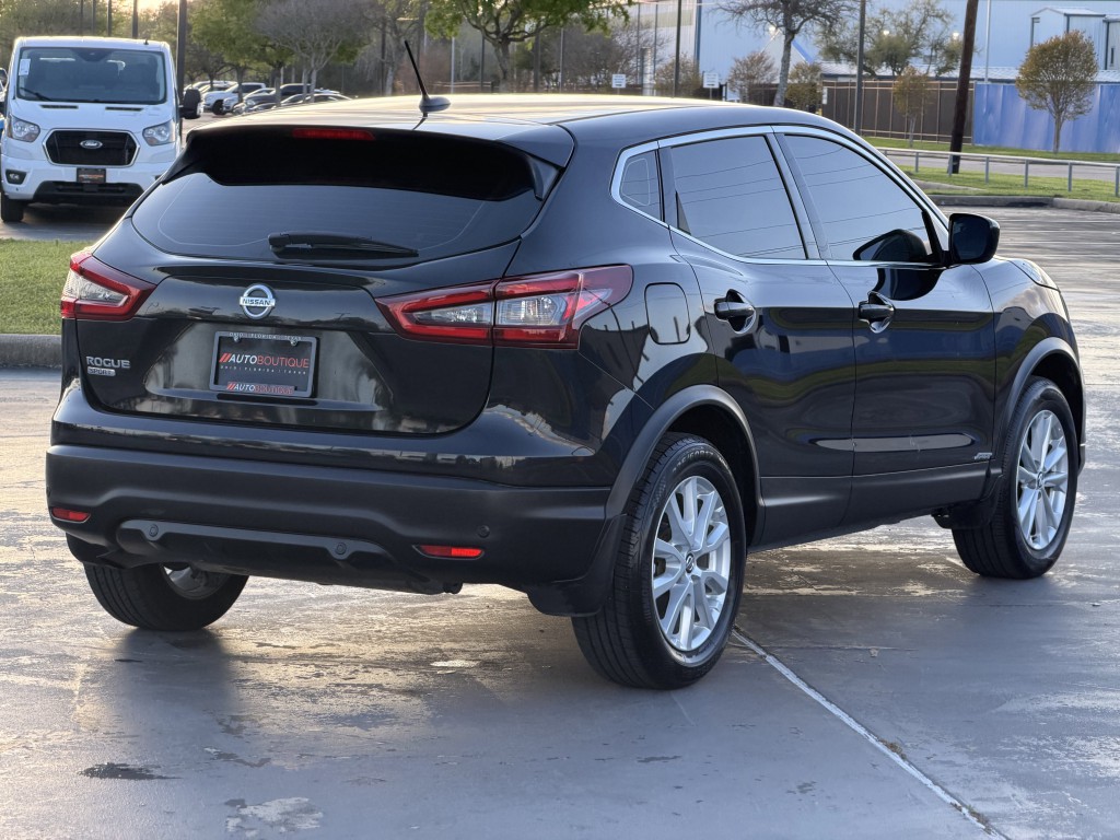 2021 Nissan Rogue Image 9