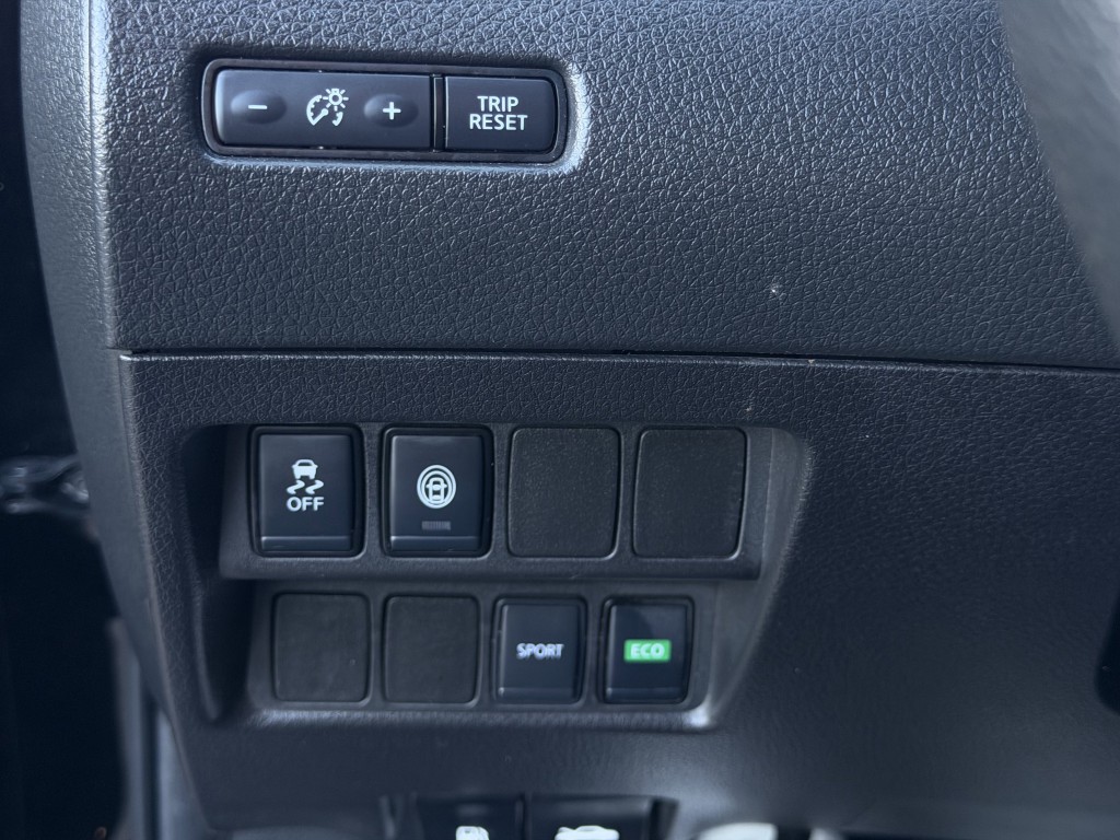 2021 Nissan Rogue Image 17