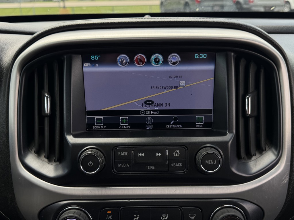 2017 GMC Canyon Image 16