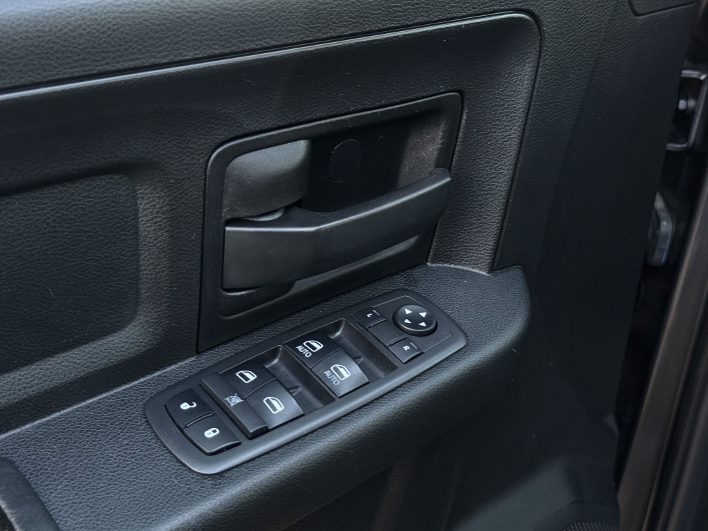 2018 RAM 2500 Image 25