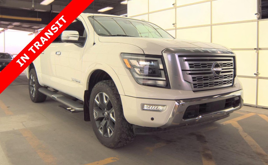 2021 Nissan Titan Image 5