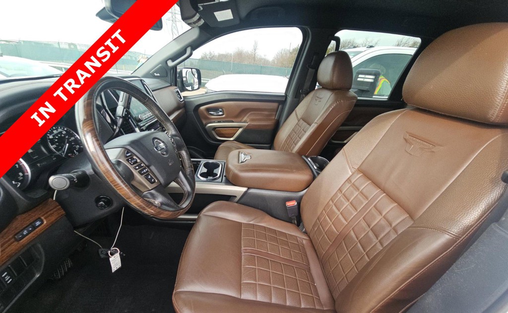 2021 Nissan Titan Image 8