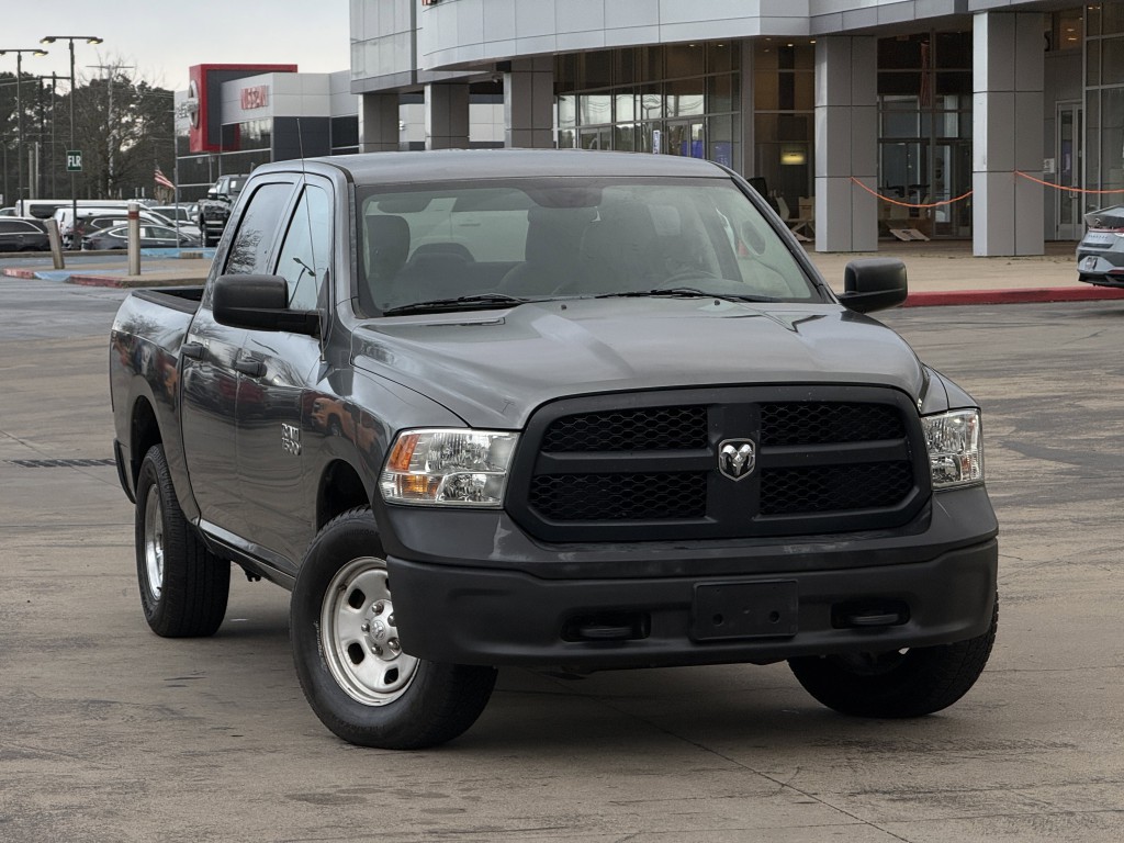 2013 RAM 1500 Image 3