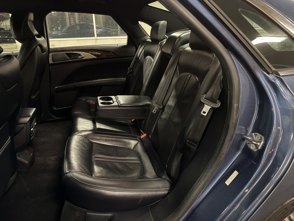 2018 Lincoln MKZ Image 32