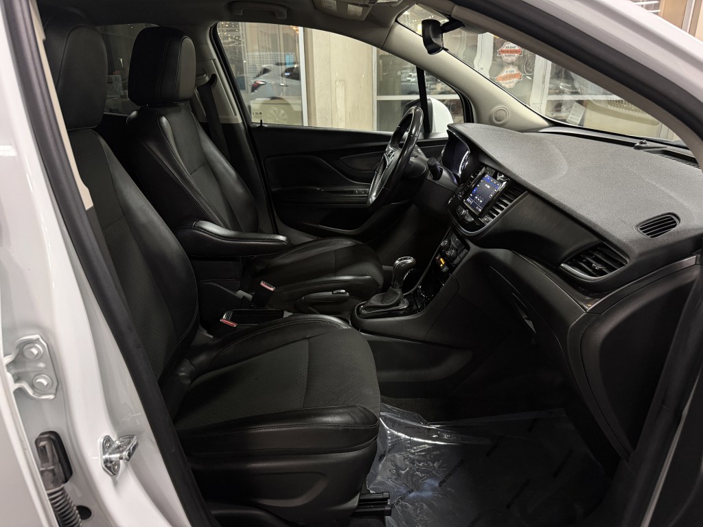 2021 Buick Enclave Image 26