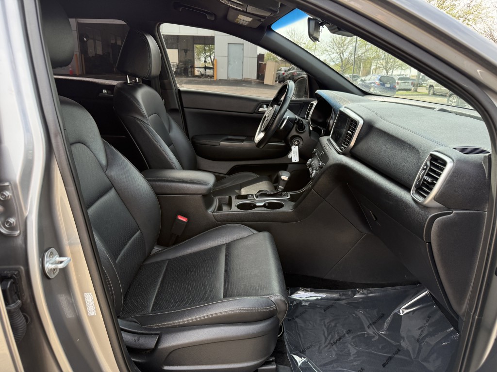 2020 Kia Sportage Image 28