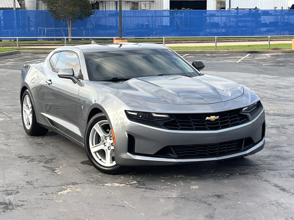 2022 Chevrolet Camaro Image 3