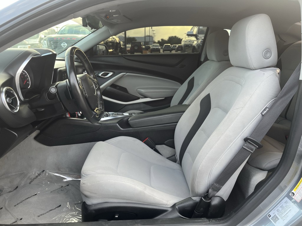 2022 Chevrolet Camaro Image 27
