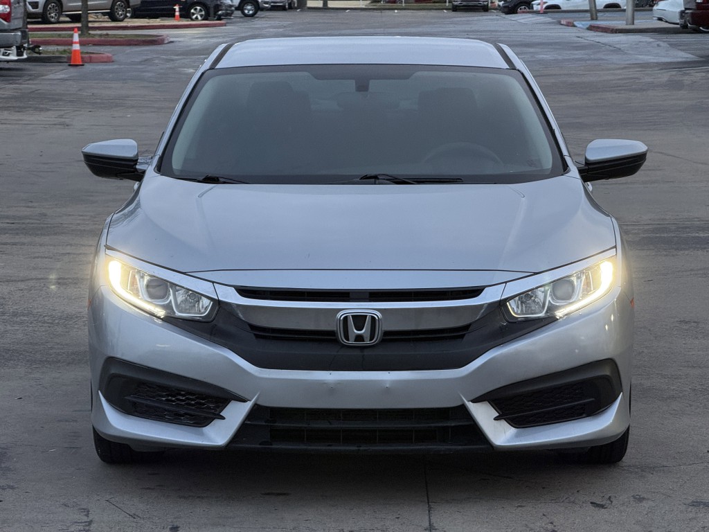 2017 Honda Civic Image 6
