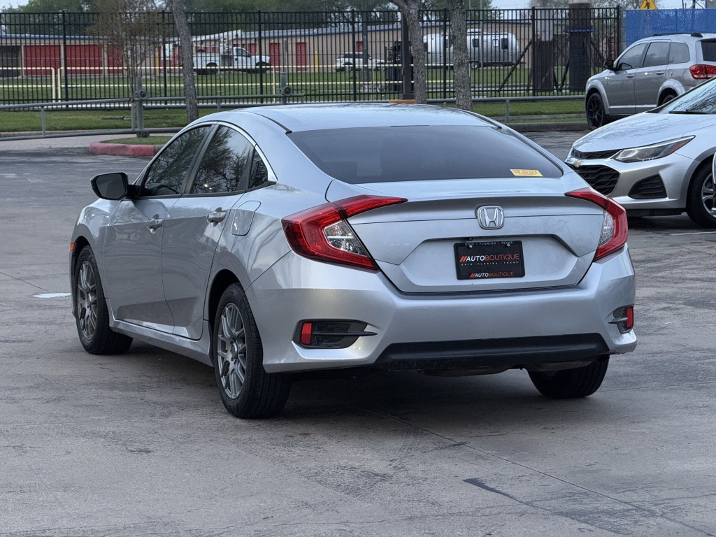 2017 Honda Civic Image 10