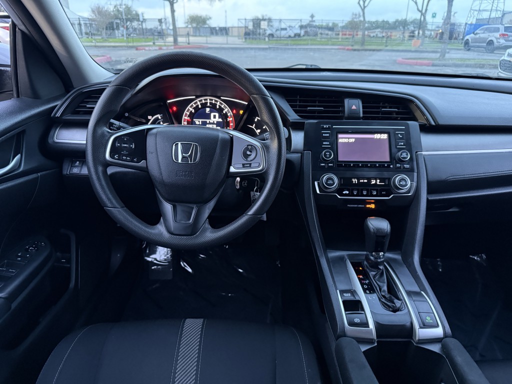 2017 Honda Civic Image 15