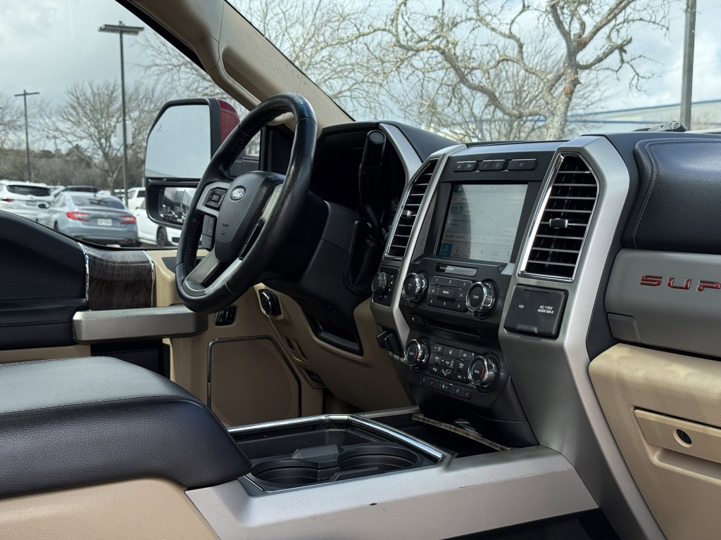2017 Ford F-250 Image 18