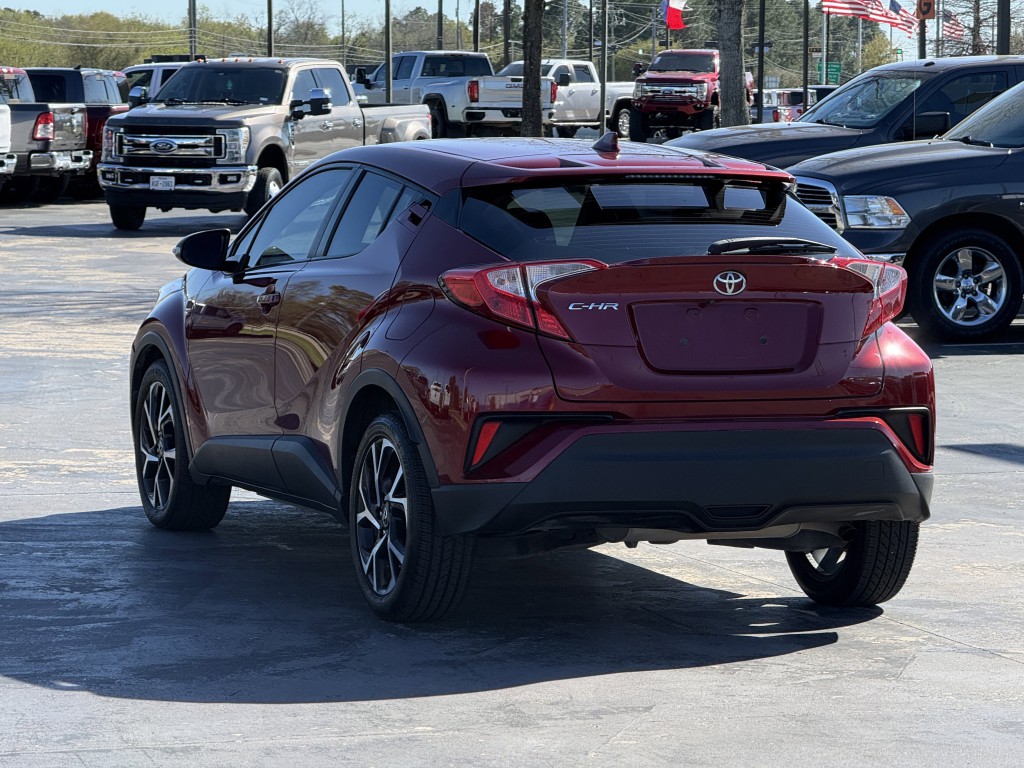 2018 Toyota C-HR Image 11