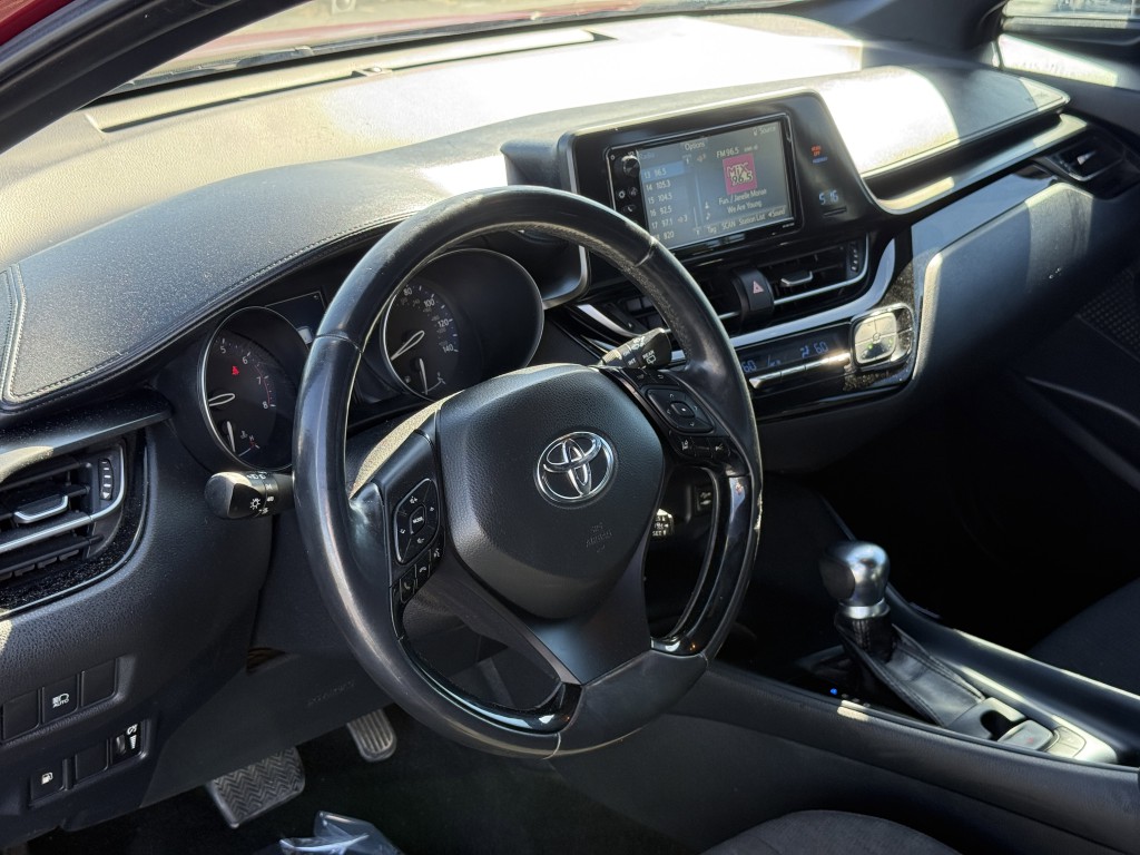 2018 Toyota C-HR Image 13
