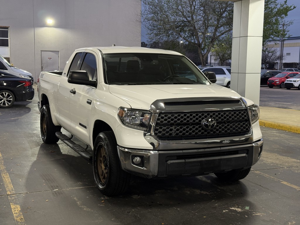 2020 Toyota Tundra Image 3