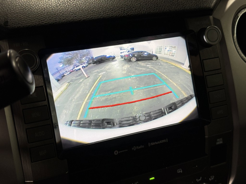 2020 Toyota Tundra Image 21