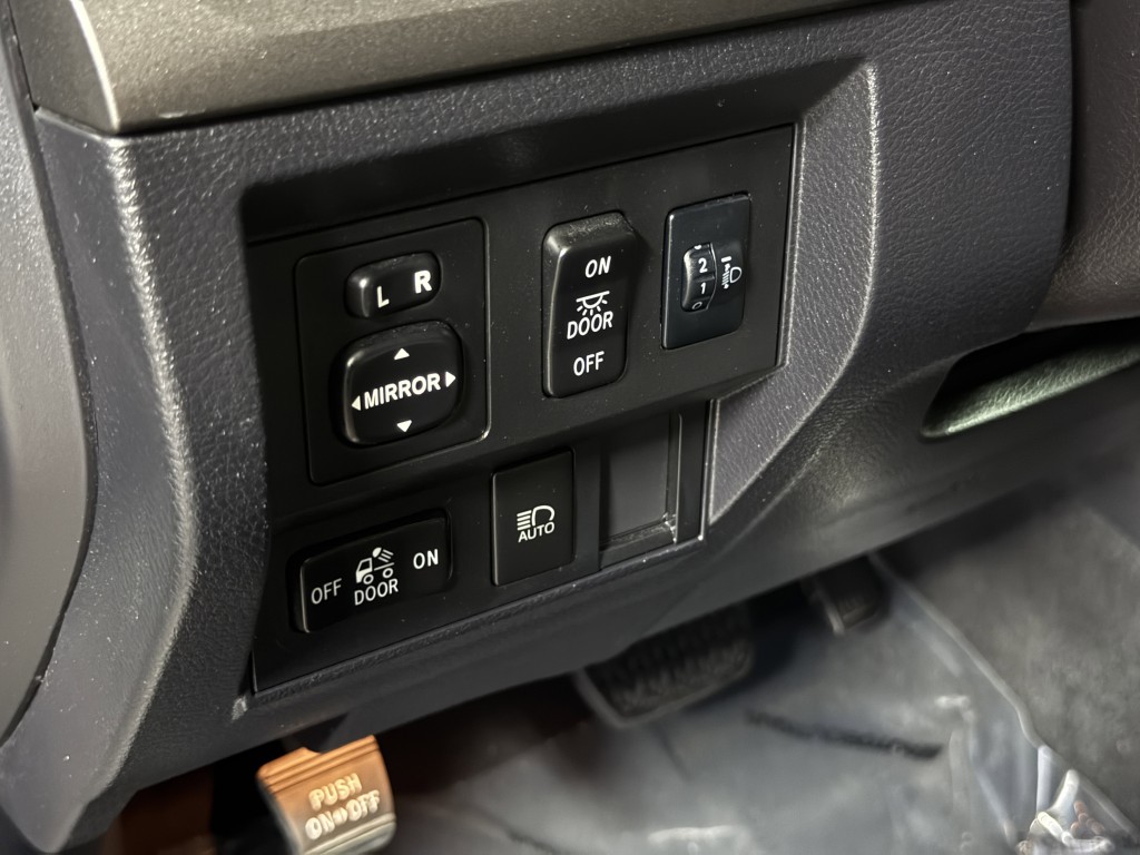 2020 Toyota Tundra Image 24