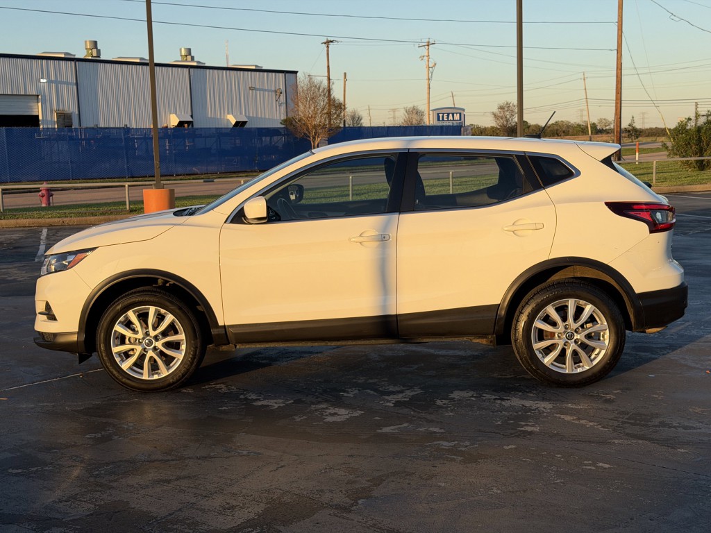 2021 Nissan Rogue Image 9