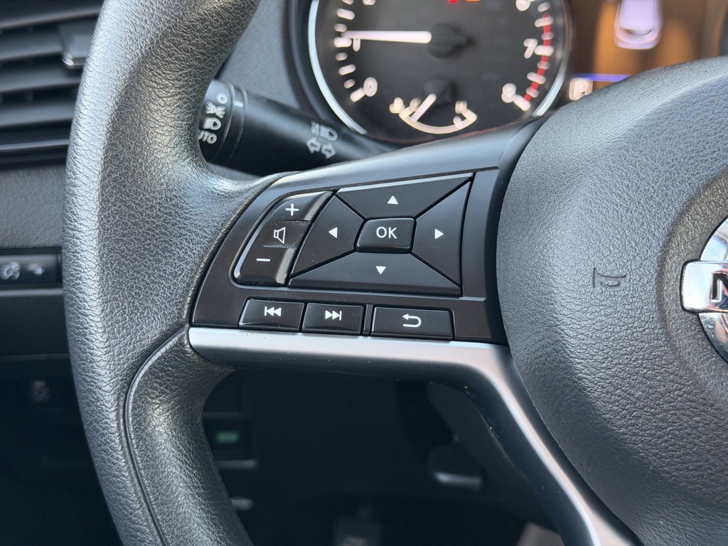 2021 Nissan Rogue Image 15