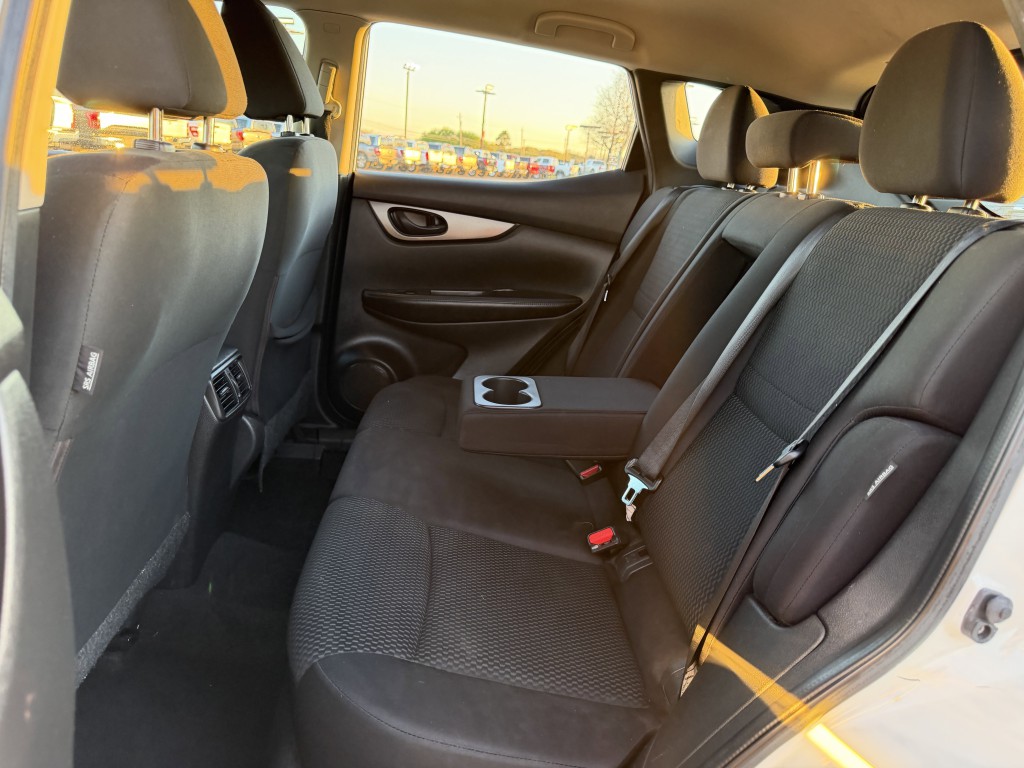 2021 Nissan Rogue Image 26