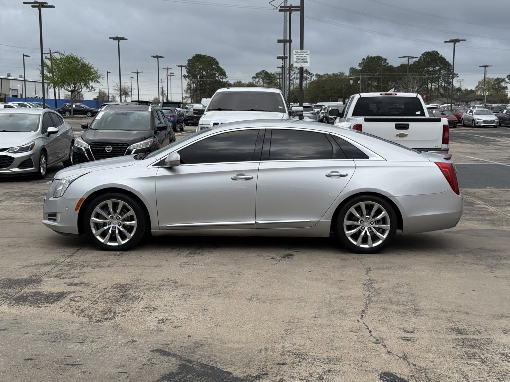 2016 Cadillac XTS Image 12