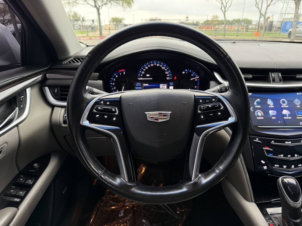 2016 Cadillac XTS Image 16