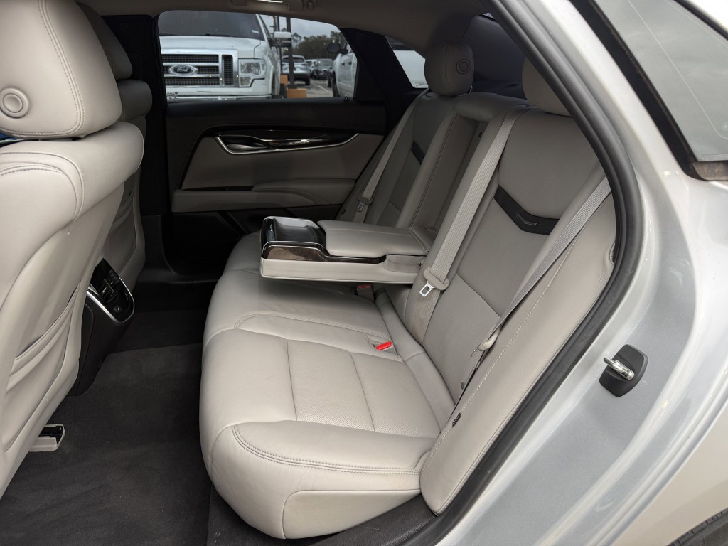 2016 Cadillac XTS Image 31