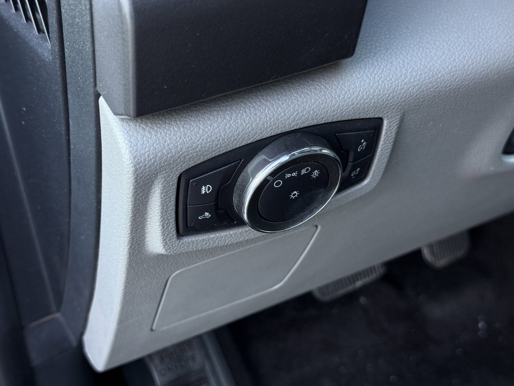 2017 Ford F-150 Image 24