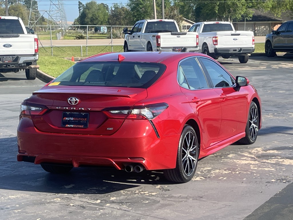 2021 Toyota Camry Image 7