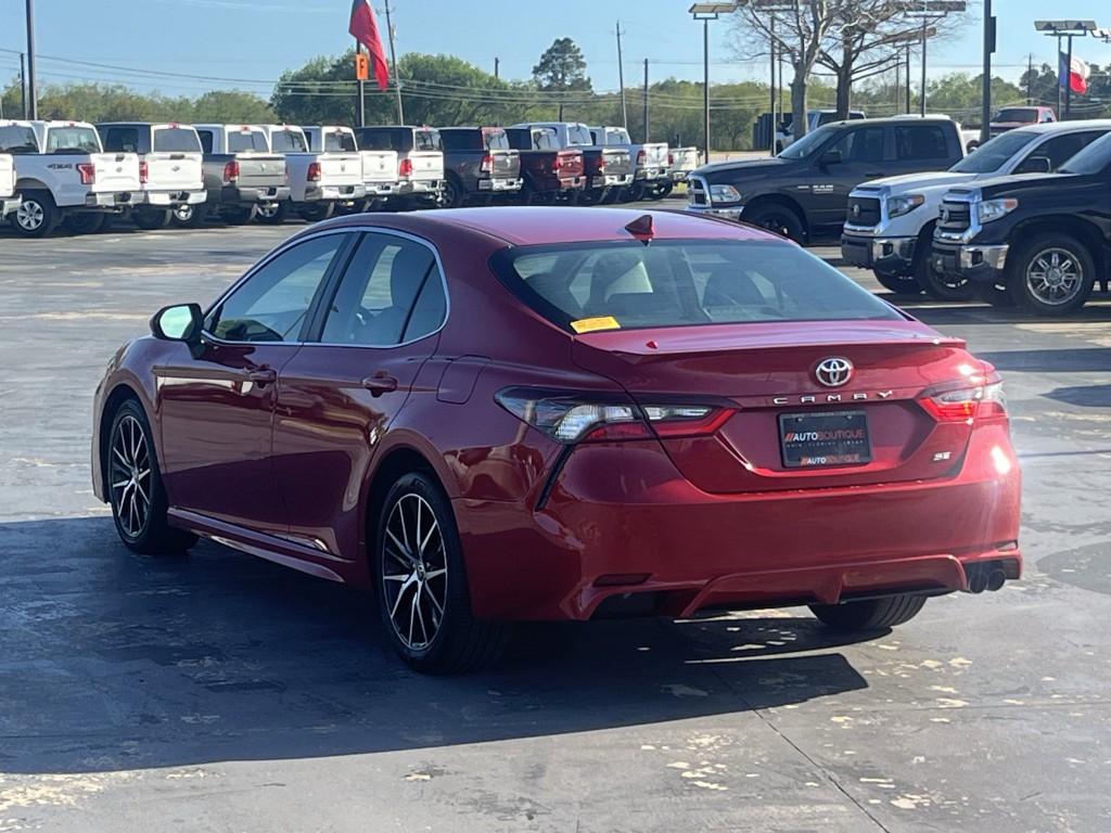2021 Toyota Camry Image 9