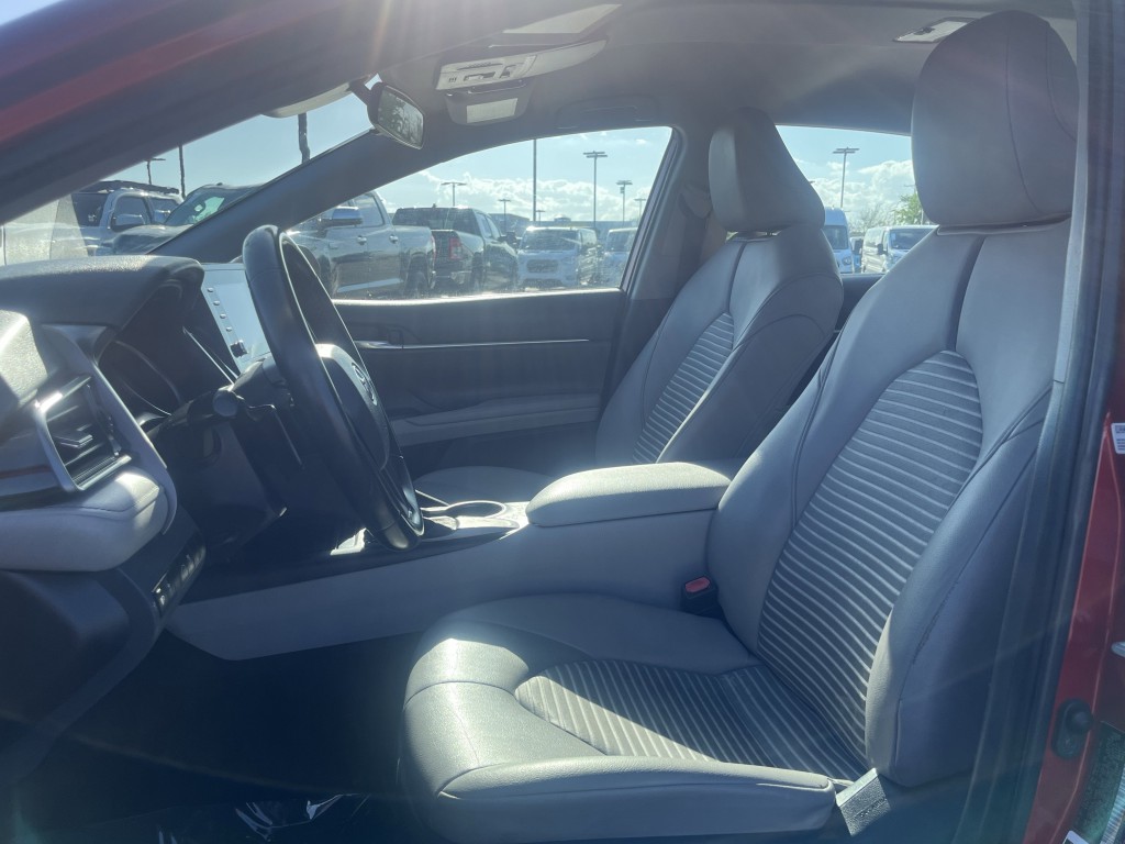 2021 Toyota Camry Image 14