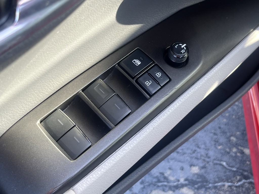 2021 Toyota Camry Image 18