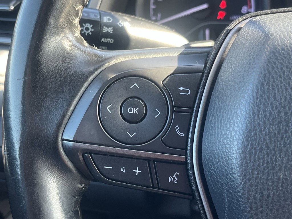 2021 Toyota Camry Image 20