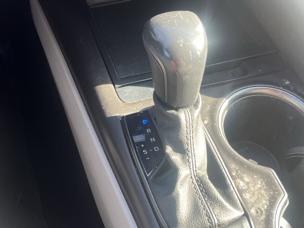 2021 Toyota Camry Image 23