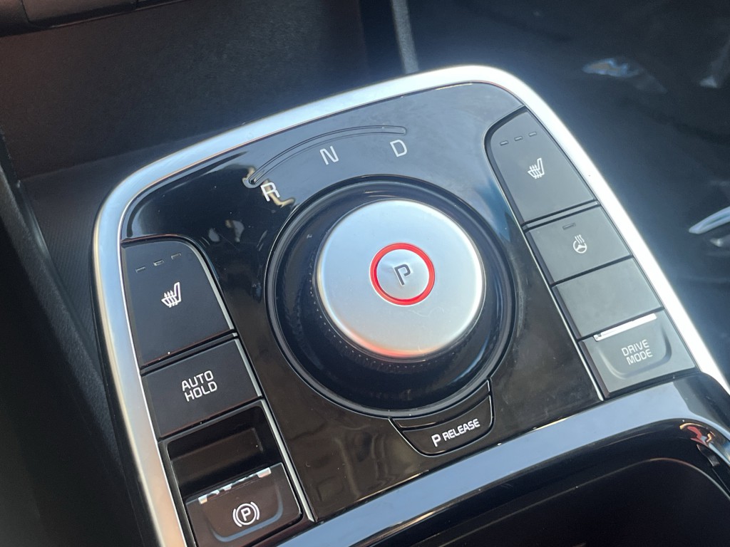 2020 Kia Niro Image 24