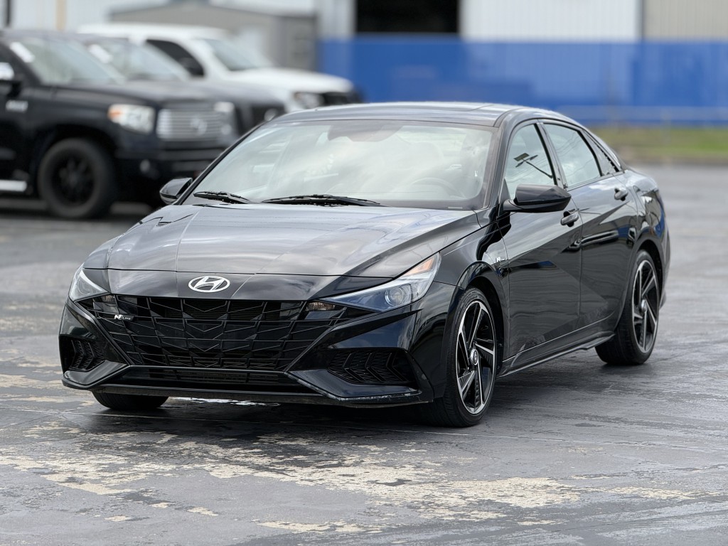2022 Hyundai Elantra Image 5