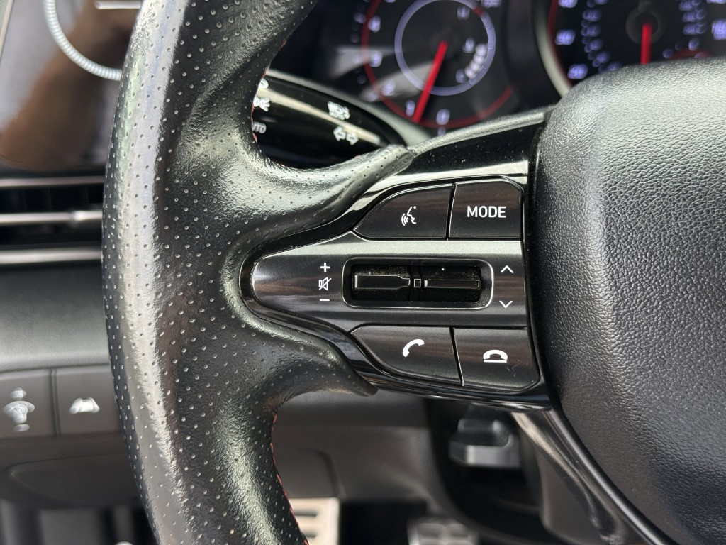 2022 Hyundai Elantra Image 19